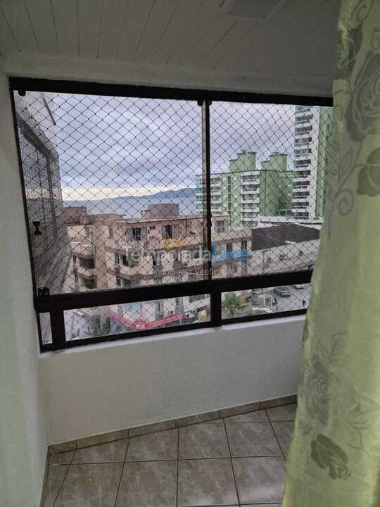 Apartamento para aluguel de temporada em Itapema (Meia Praia)