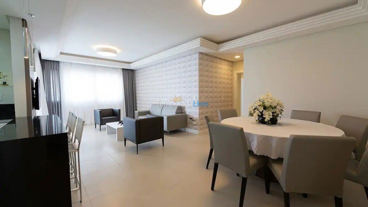 Apartamento para aluguel de temporada em Itapema (Centro)