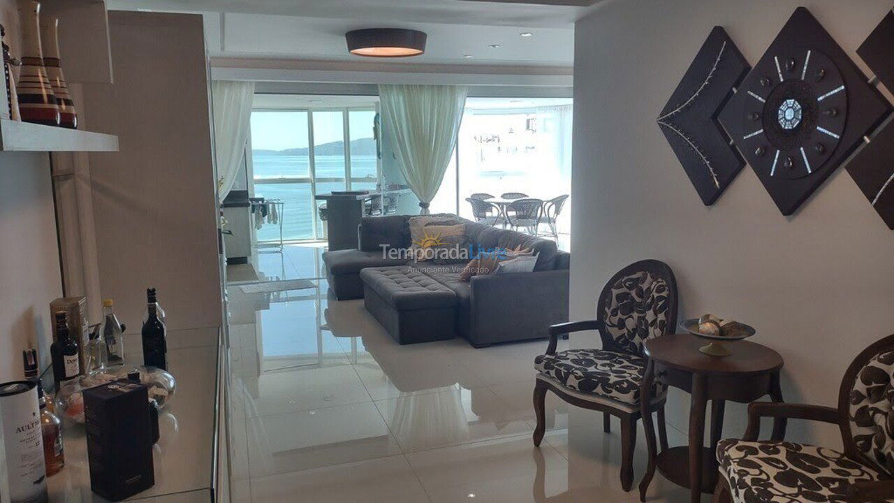 Apartment for vacation rental in Itapema (Centro)