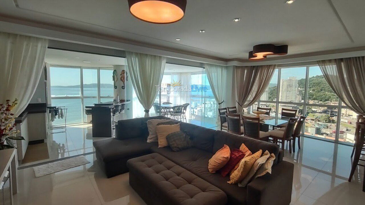 Apartment for vacation rental in Itapema (Centro)