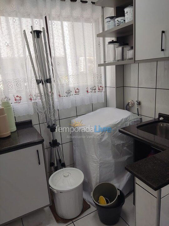 Apartamento para alquiler de vacaciones em Itapema (Meia Praia Quadra do Mar)