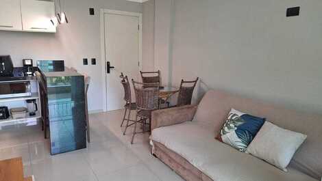 Beautiful triplex house by the sea in Bombas