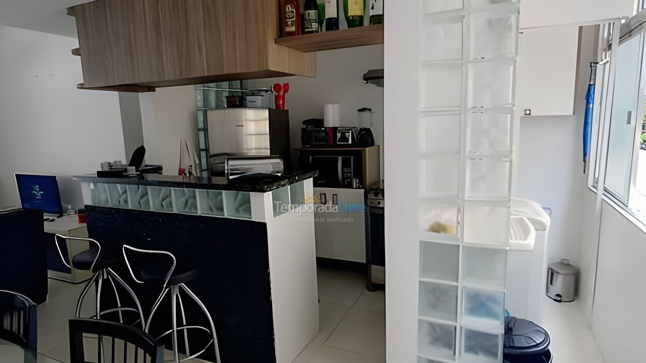 Apartamento para aluguel de temporada em Guarujá (A)