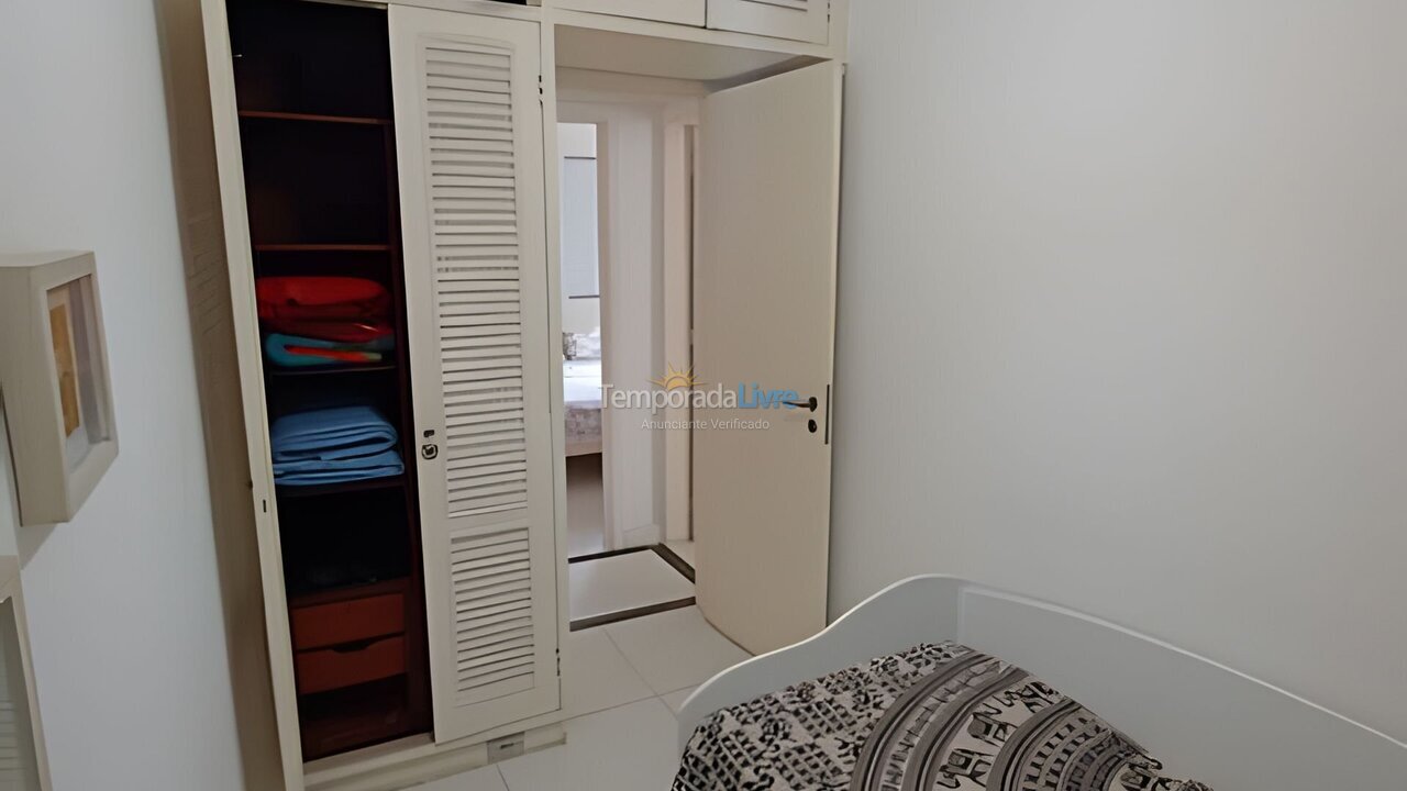 Apartamento para aluguel de temporada em Guarujá (A)