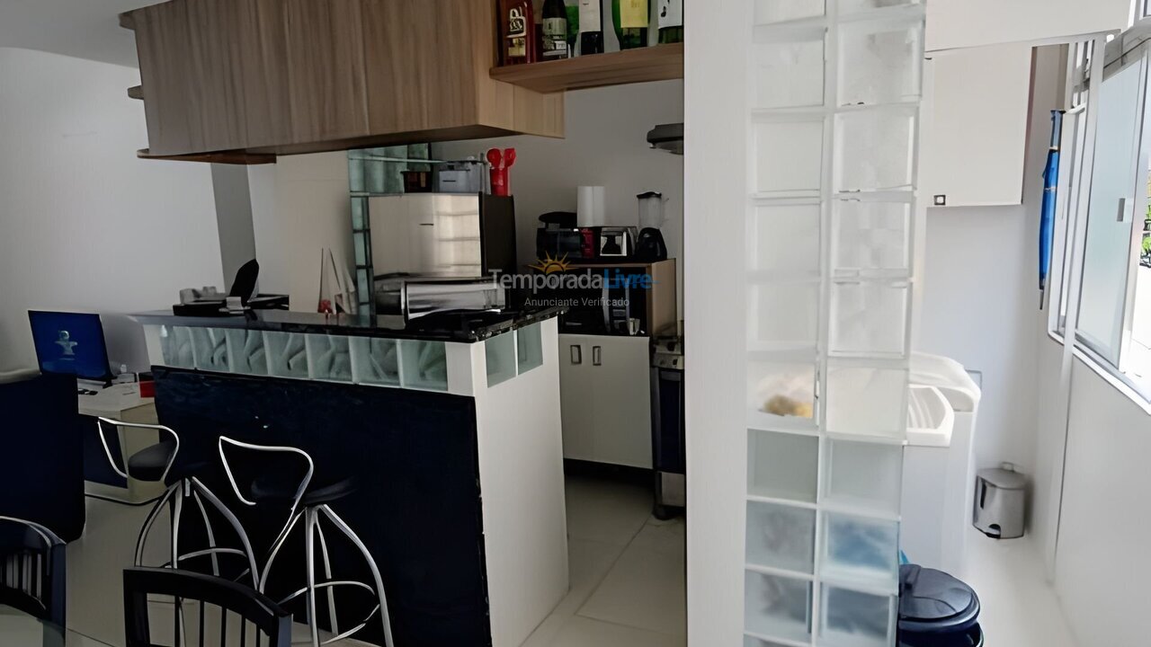 Apartamento para aluguel de temporada em Guarujá (A)