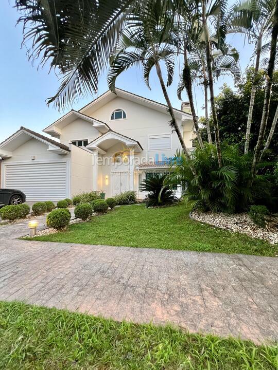 House for vacation rental in Florianopolis (Jurerê Internacional)