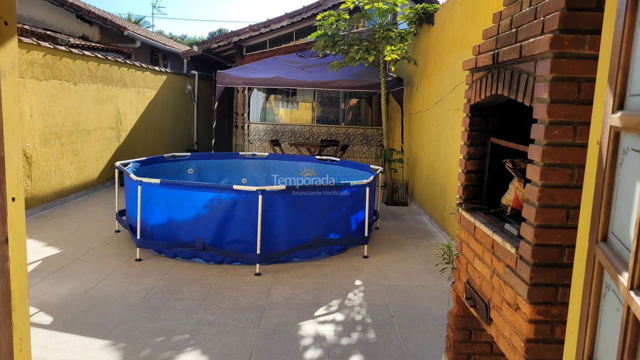 House for vacation rental in Praia Grande (Vila Mirim)