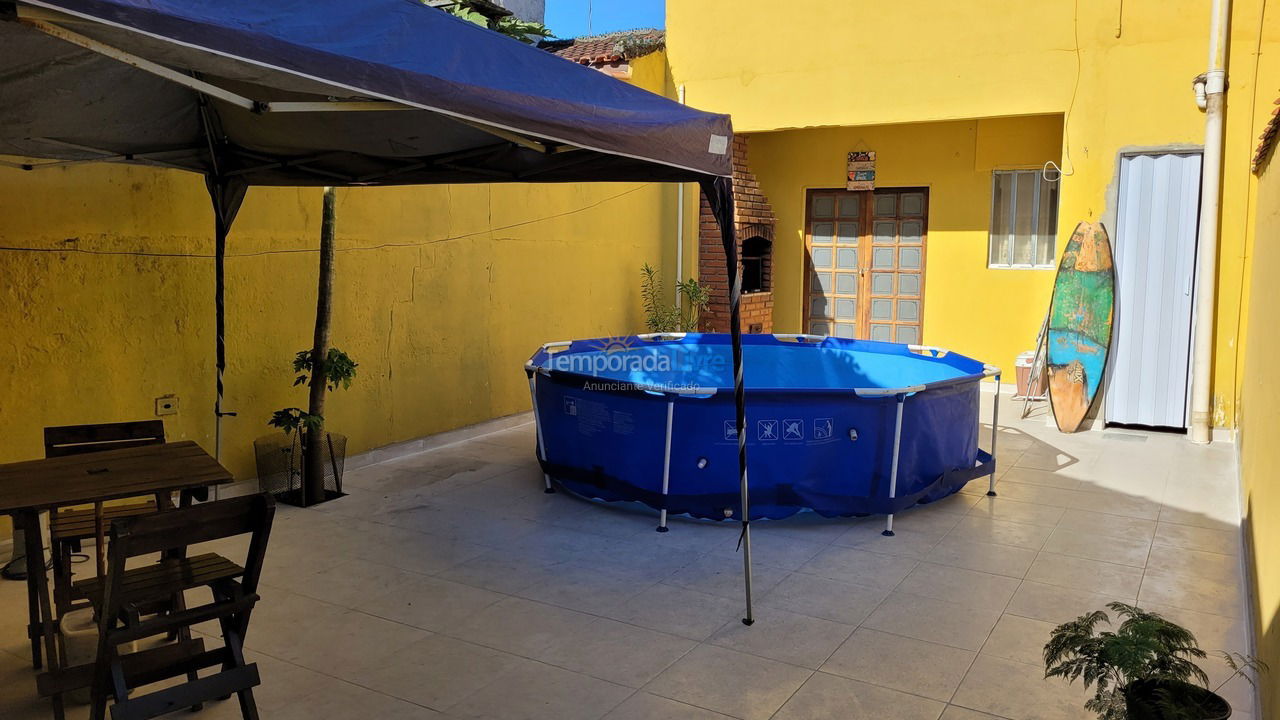 House for vacation rental in Praia Grande (Vila Mirim)