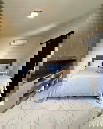 Quarto casal , com cama box, roupeiro planejado dimare, tv