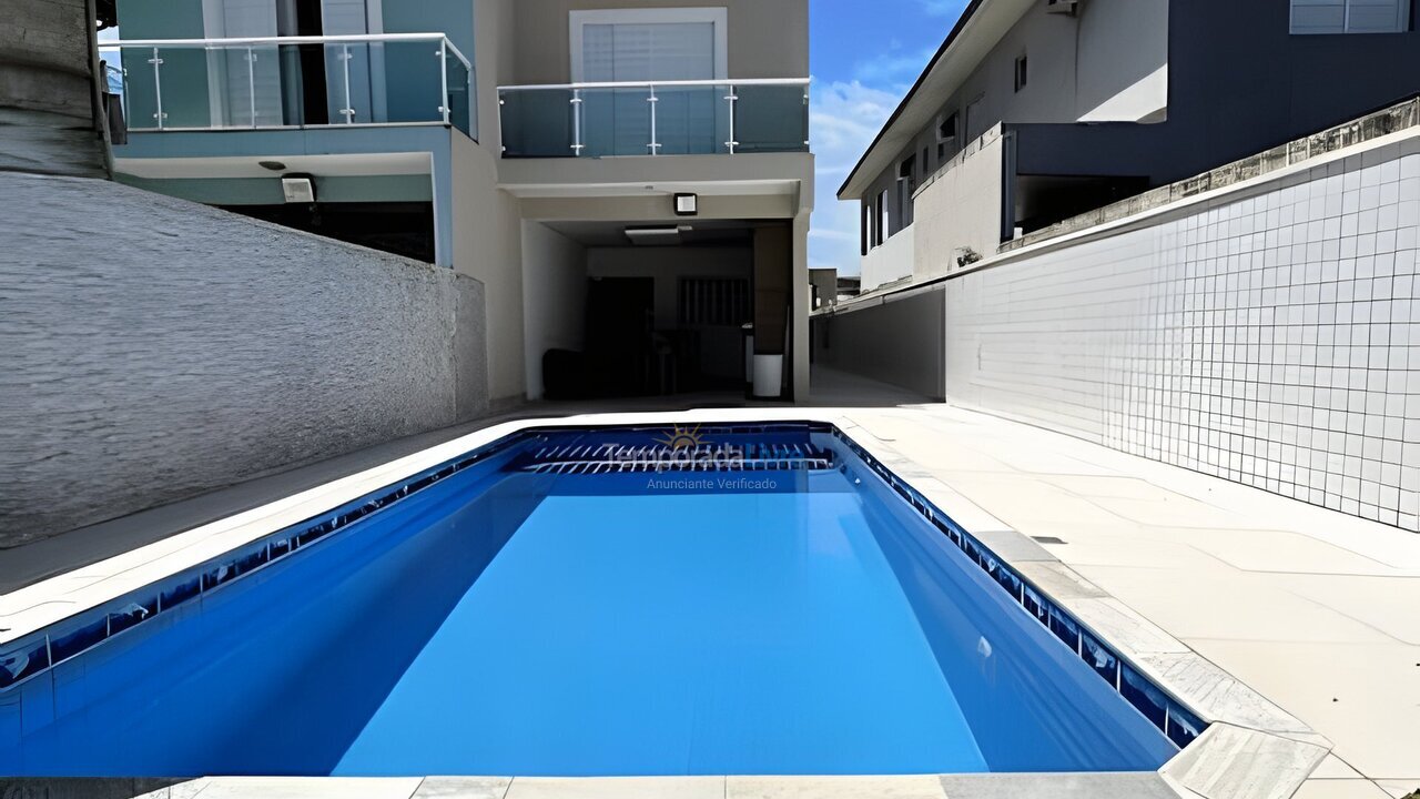 Casa para aluguel de temporada em Bertioga (Condominio Morada da Praia)