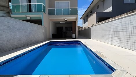 Casa c/ piscina em Cond, Boraceia - SP
