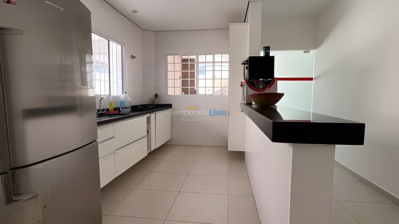 Casa para aluguel de temporada em Bertioga (Condominio Morada da Praia)