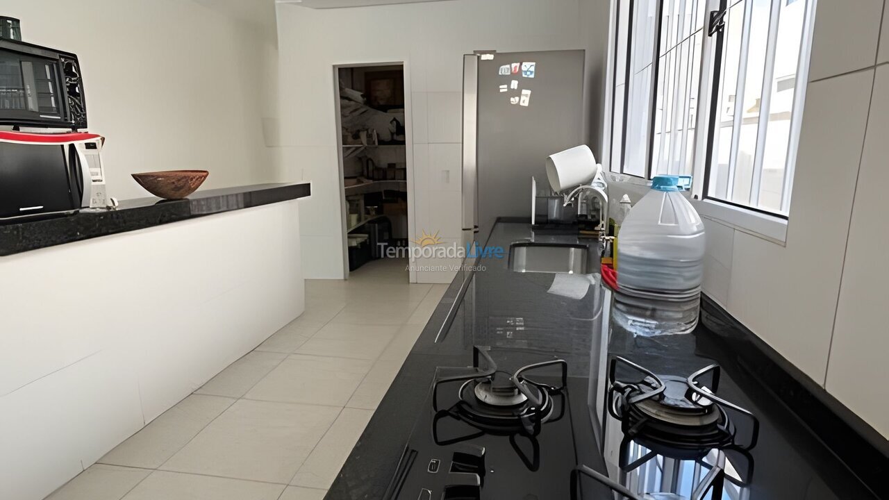 Casa para aluguel de temporada em Bertioga (Condominio Morada da Praia)