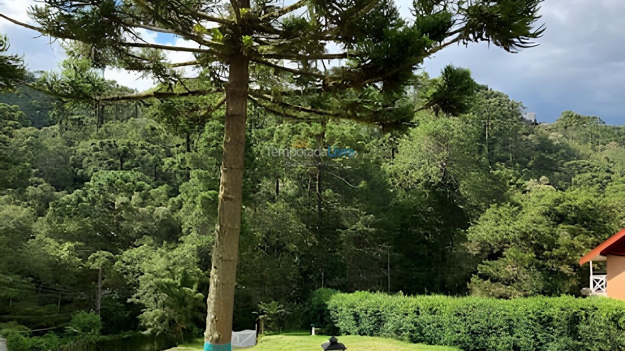 Casa para alquiler de vacaciones em Campos do Jordão (Jardim do Pai)