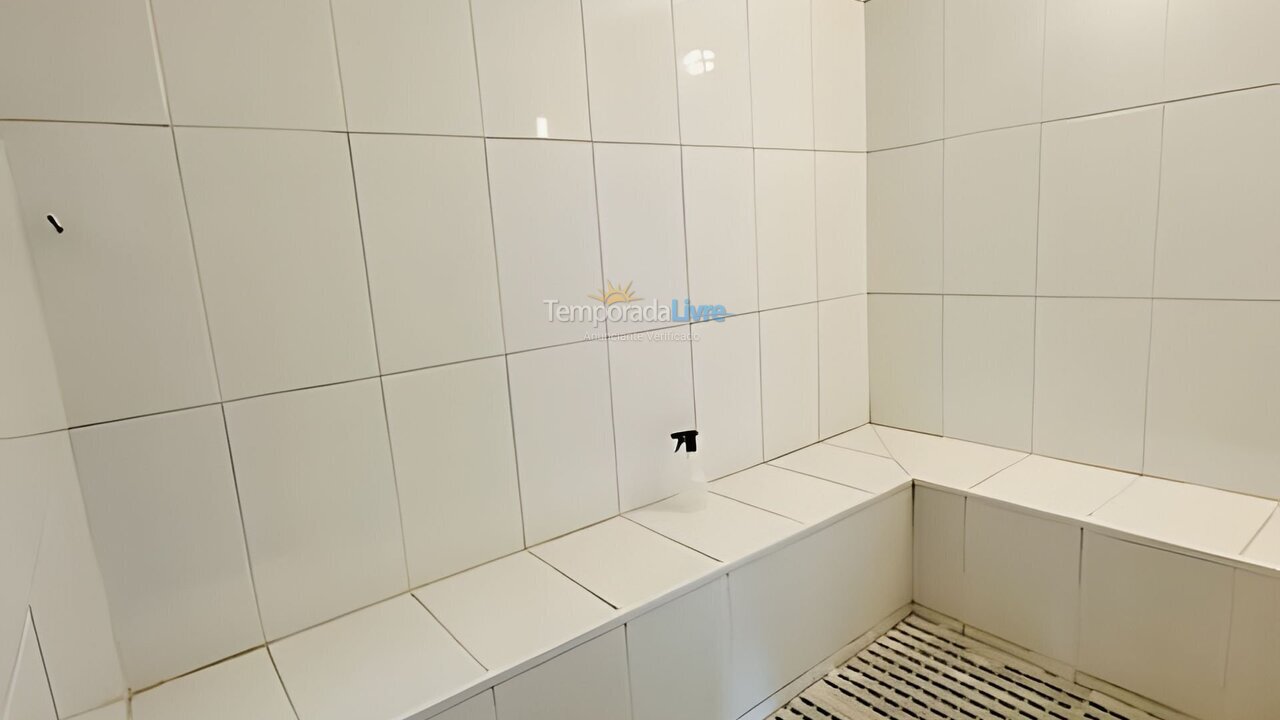 Apartamento para aluguel de temporada em Bertioga (Praia de São Lourenço)