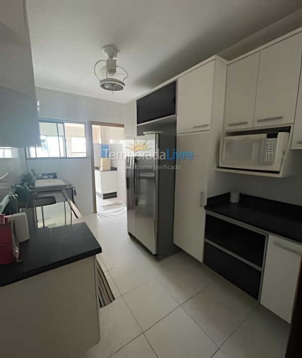 Apartamento para aluguel de temporada em Praia Grande (Maracanã)