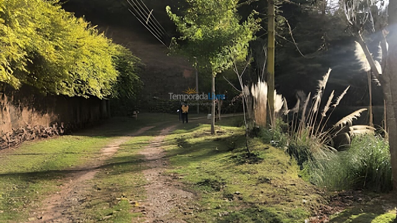 Casa para alquiler de vacaciones em Campos do Jordão (Jardim do Pai)