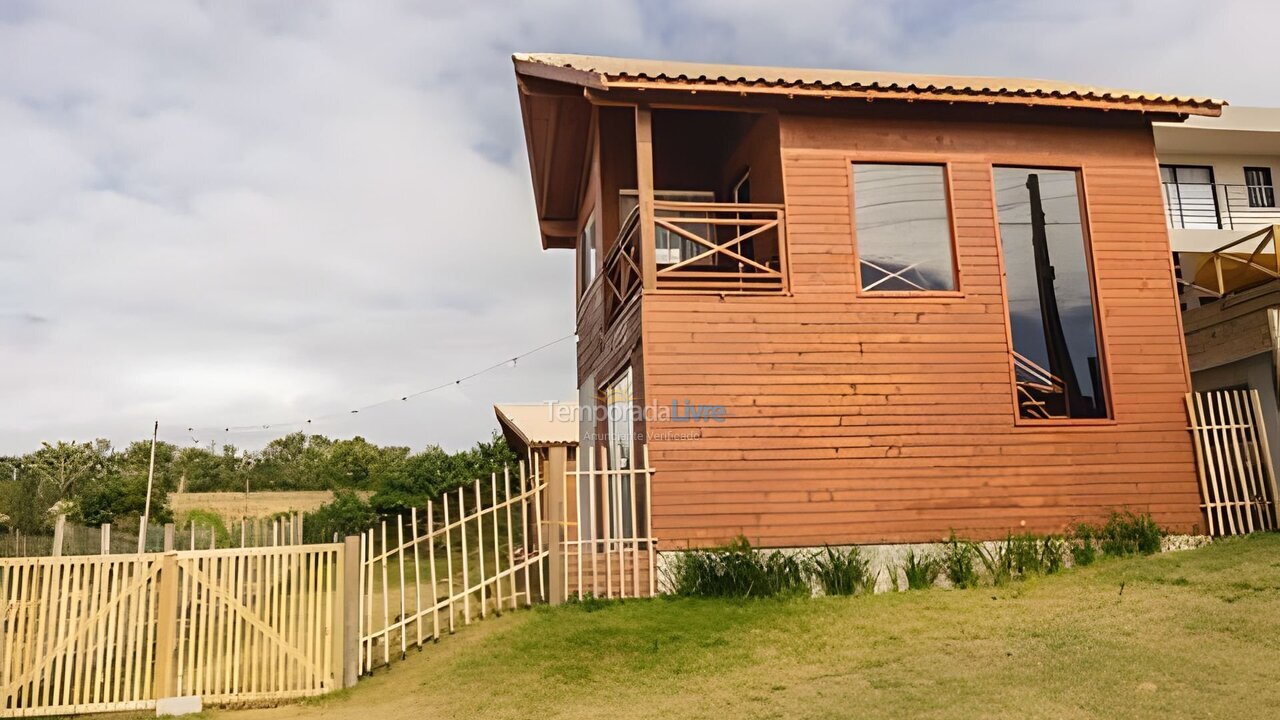 Casa para aluguel de temporada em Imbituba (Praia de Ibiraquera)