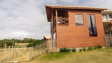Casa Ibiraquera / Praia do Rosa - SC (1)