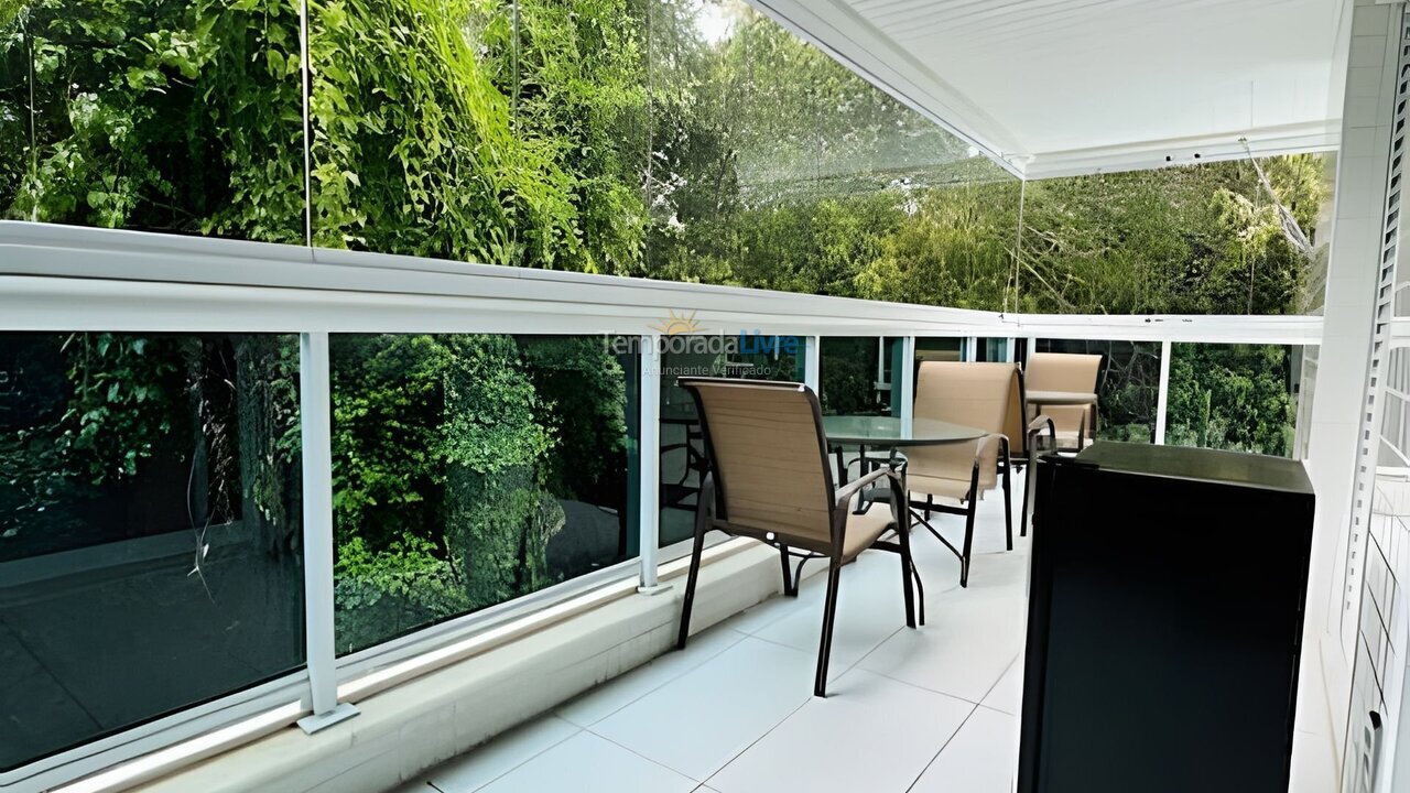 Apartamento para aluguel de temporada em Bertioga (Praia de São Lourenço)