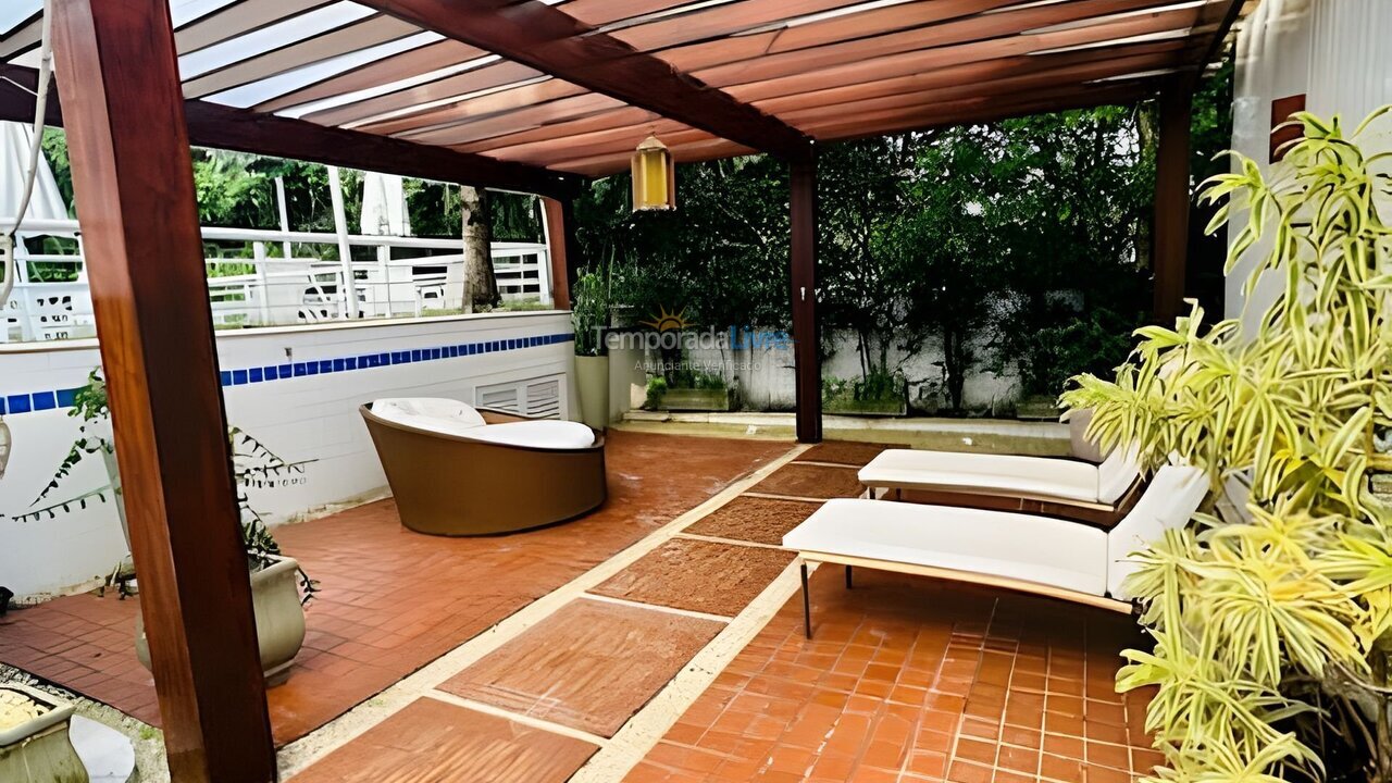 Apartamento para aluguel de temporada em Bertioga (Praia de São Lourenço)