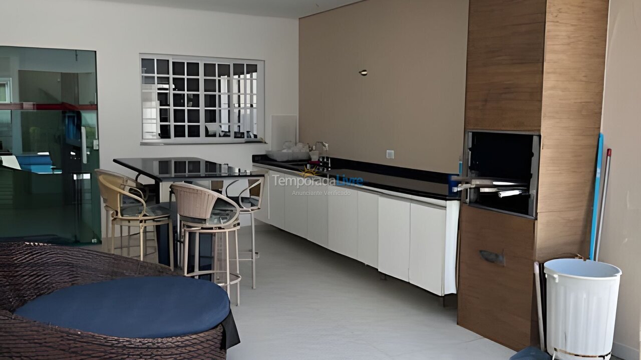 Casa para aluguel de temporada em Bertioga (Condominio Morada da Praia)