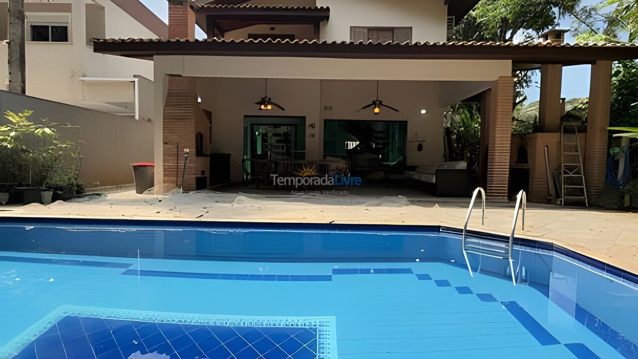 Casa para aluguel de temporada em Bertioga (Riviera de São Lourenço)
