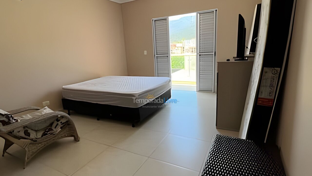 Casa para aluguel de temporada em Bertioga (Condominio Morada da Praia)