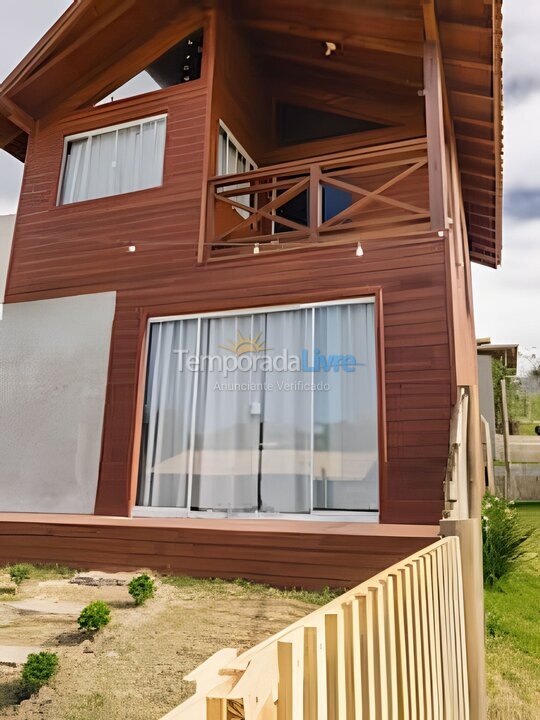 Casa para aluguel de temporada em Imbituba (Praia de Ibiraquera)