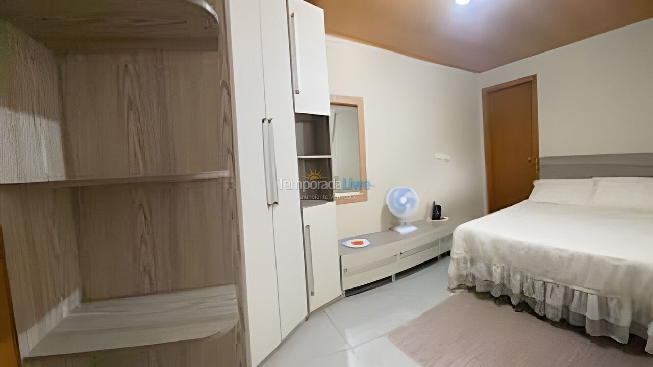 Casa para aluguel de temporada em Ubatuba (Pedreira)