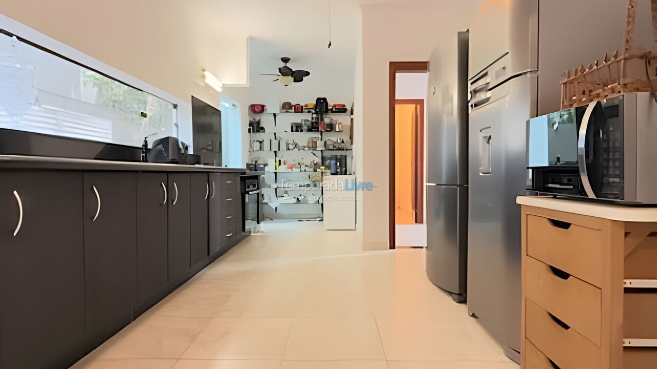 Casa para aluguel de temporada em Bertioga (Riviera de São Lourenço)