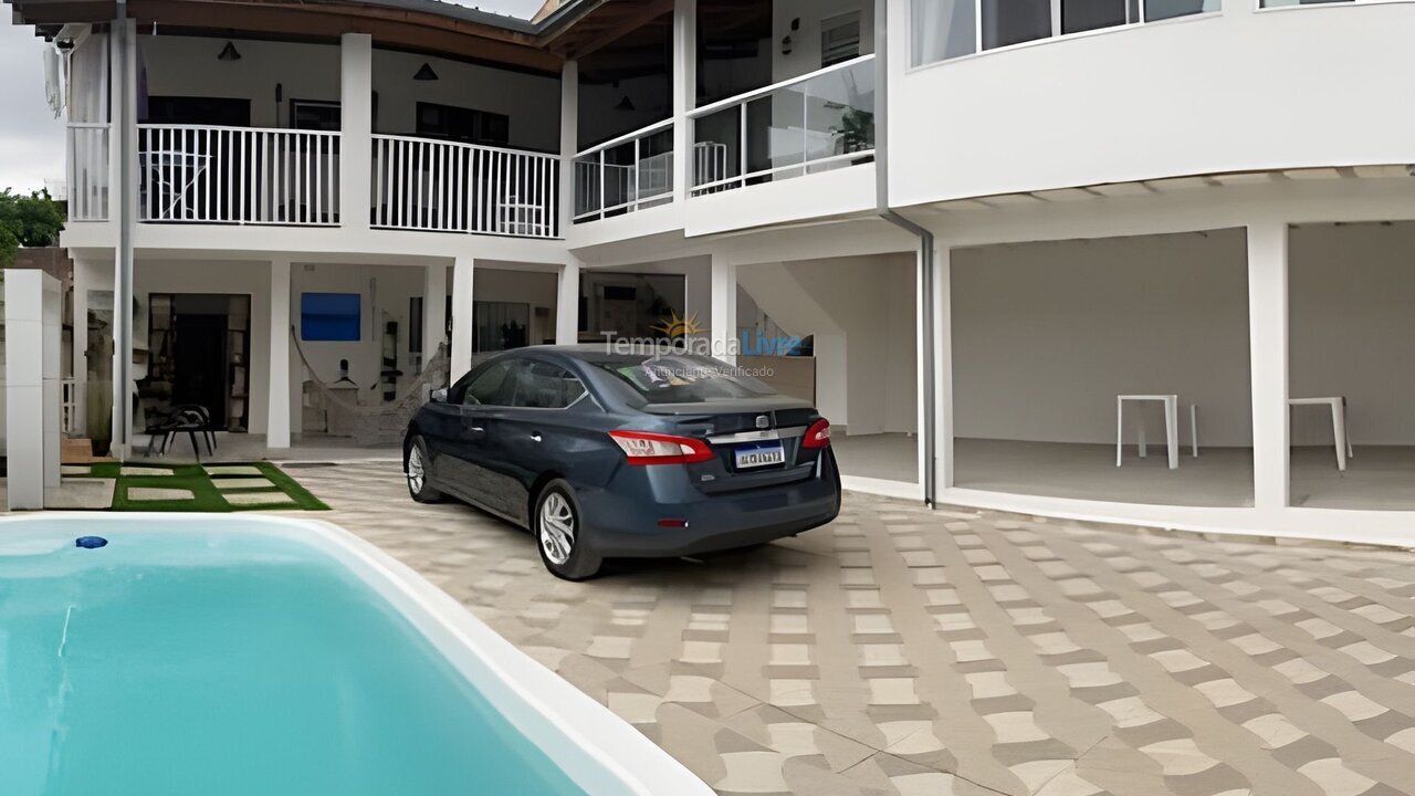 Casa para aluguel de temporada em Ubatuba (Pedreira)