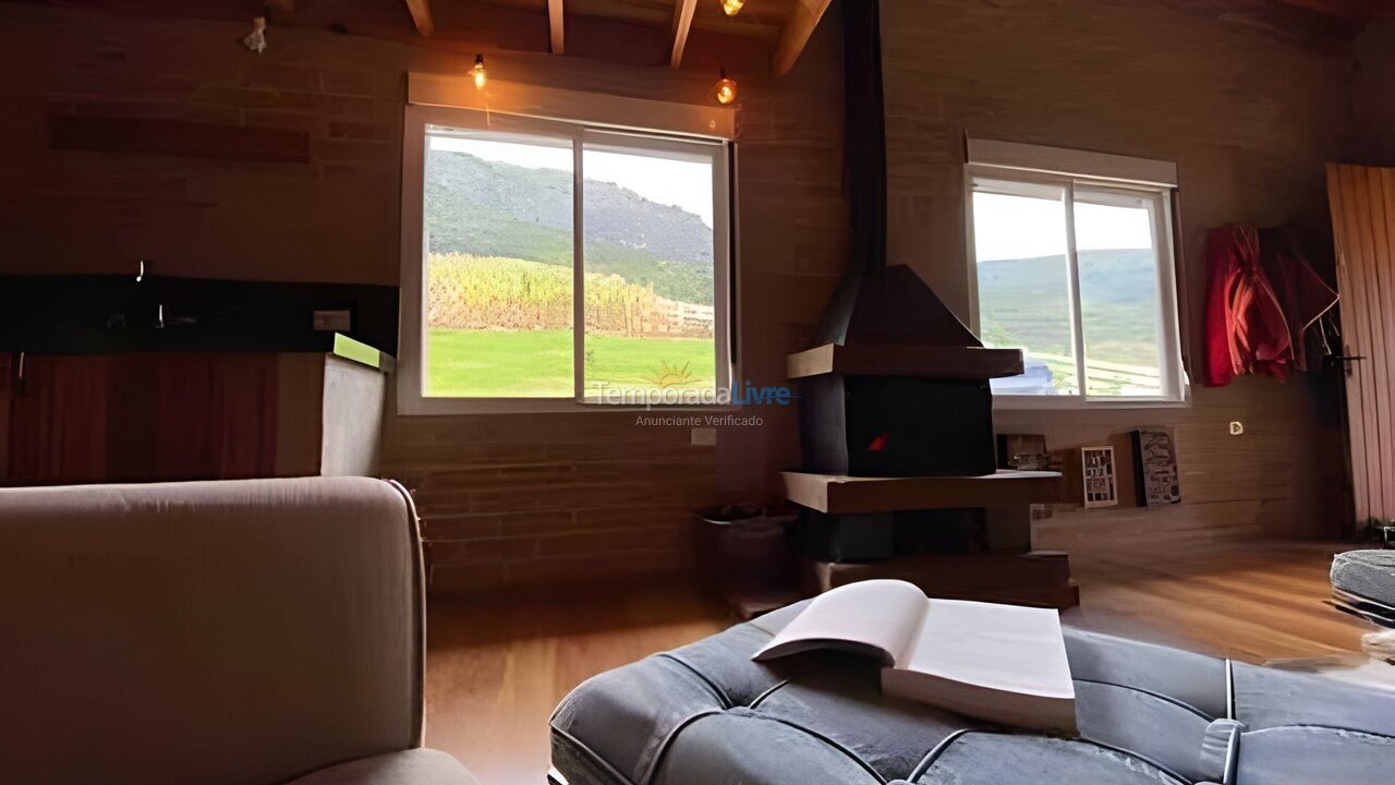 Casa para aluguel de temporada em Gonçalves (São Sebastião)