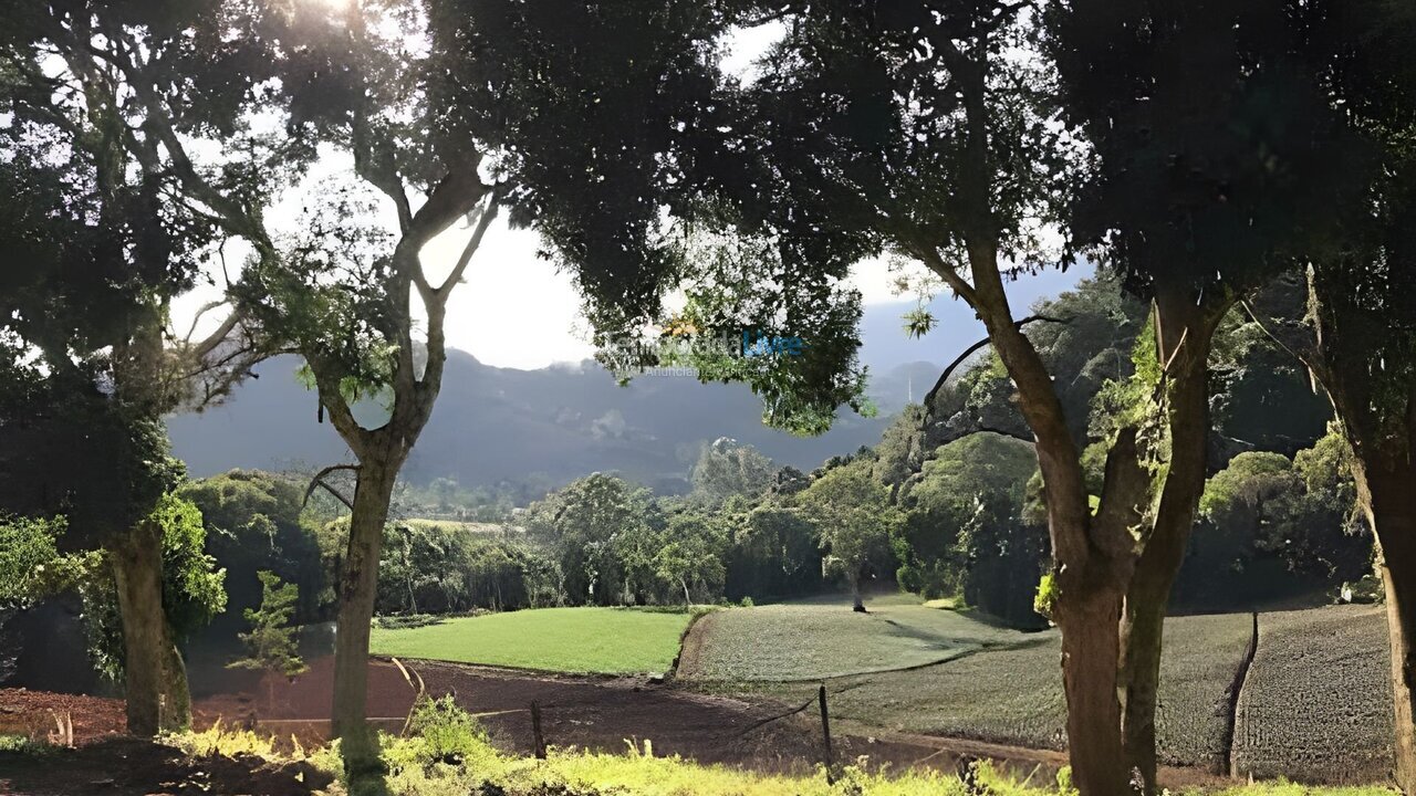 Casa para aluguel de temporada em Gonçalves (São Sebastião)