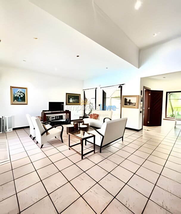 Casa para aluguel de temporada em Guarujá (Jardim Acapulco)