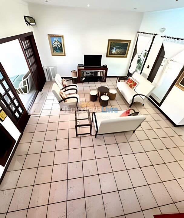 Casa para aluguel de temporada em Guarujá (Jardim Acapulco)