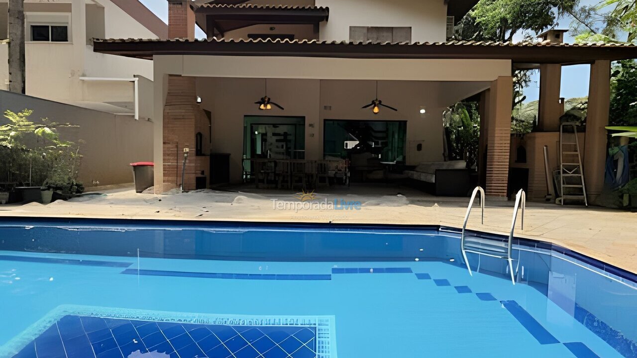 Casa para aluguel de temporada em Bertioga (Riviera de São Lourenço)