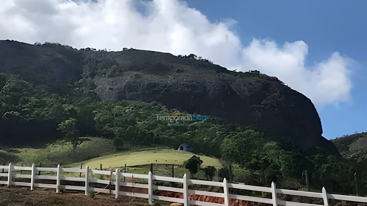 Casa para aluguel de temporada em Gonçalves (São Sebastião)