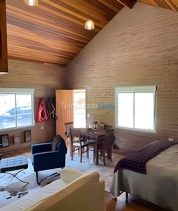 Casa para aluguel de temporada em Gonçalves (São Sebastião)