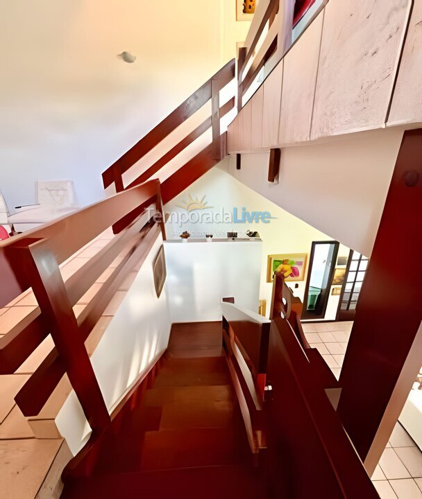 Casa para aluguel de temporada em Guarujá (Jardim Acapulco)