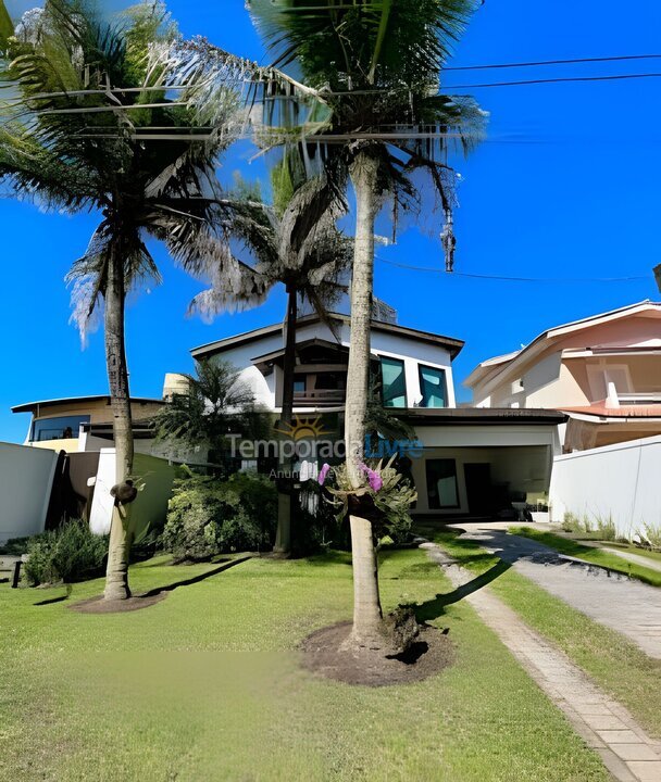 Casa para aluguel de temporada em Guarujá (Jardim Acapulco)
