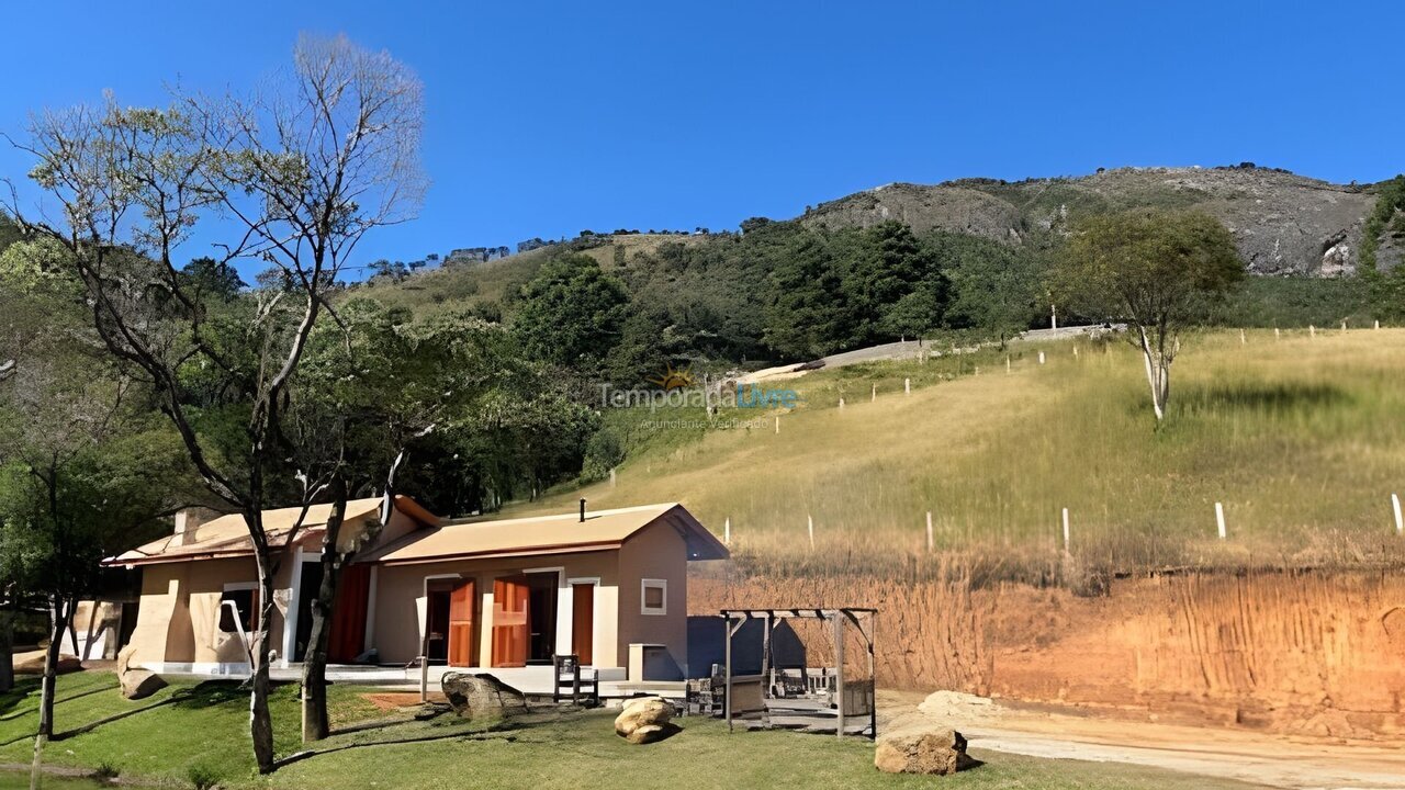 Casa para aluguel de temporada em Gonçalves (São Sebastião)