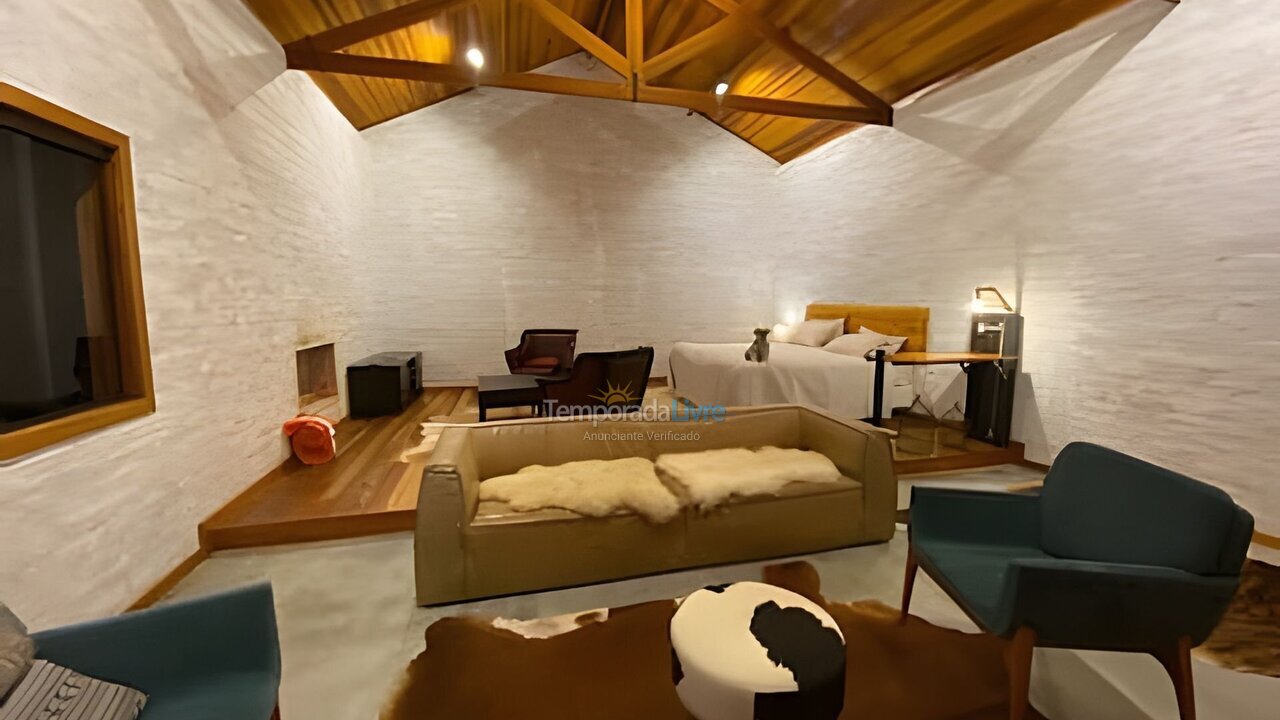 Casa para aluguel de temporada em Gonçalves (São Sebastião)