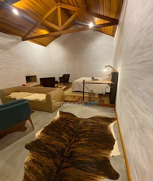 Casa para aluguel de temporada em Gonçalves (São Sebastião)