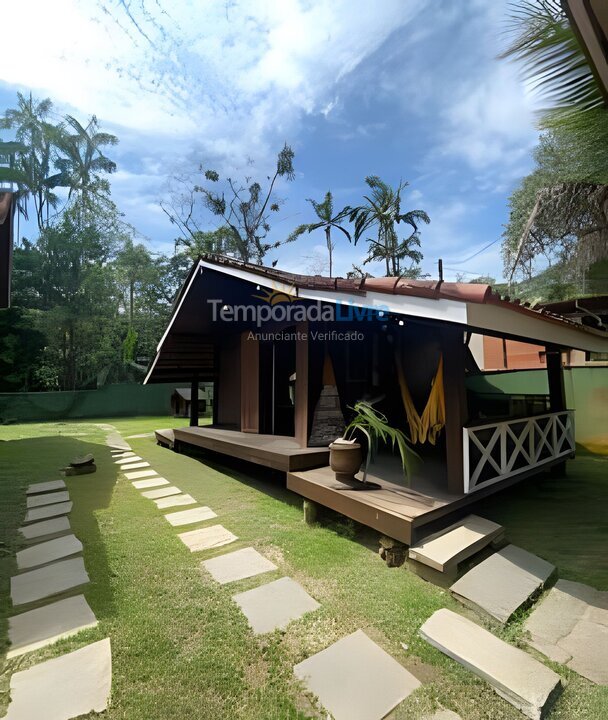 Casa para aluguel de temporada em São Sebastião (Camburi)