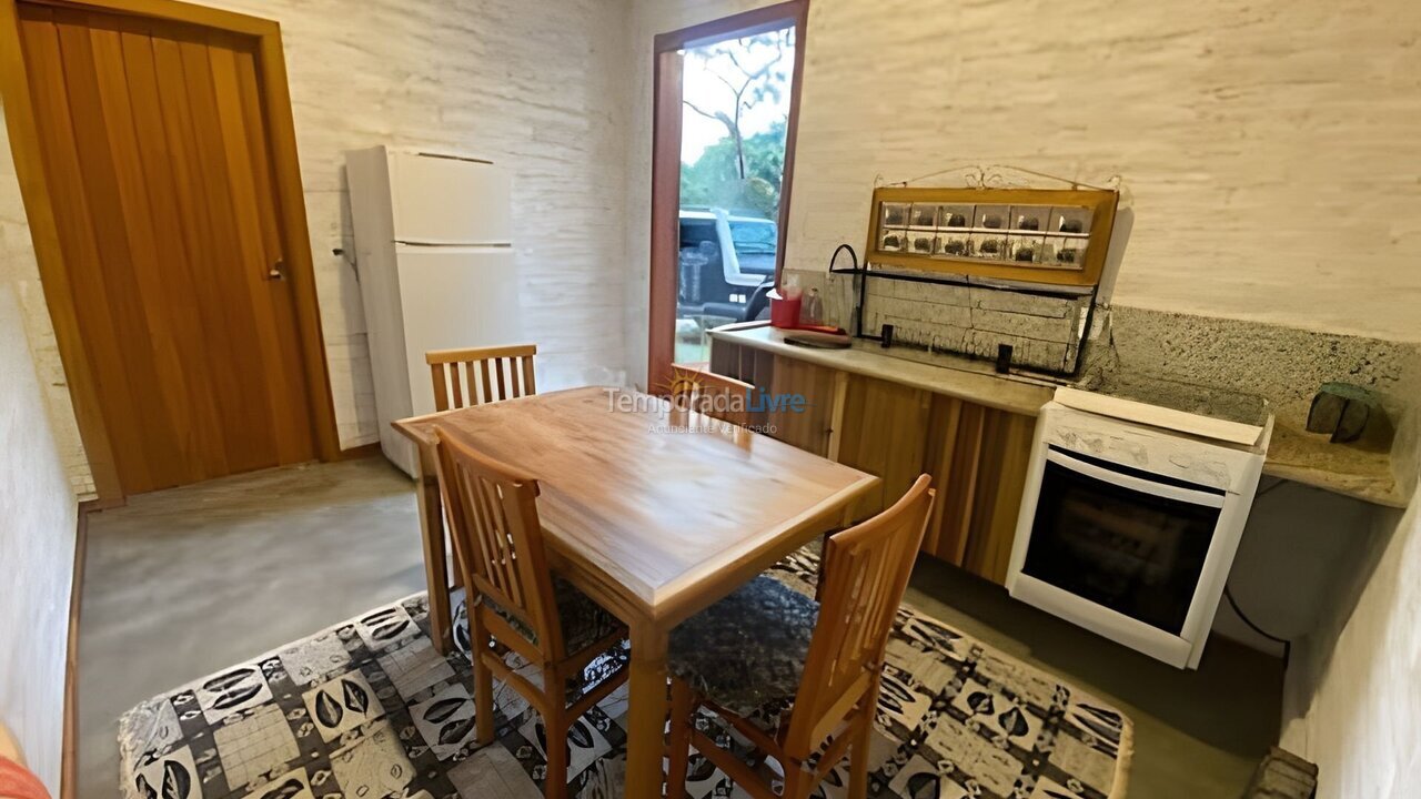 Casa para aluguel de temporada em Gonçalves (São Sebastião)
