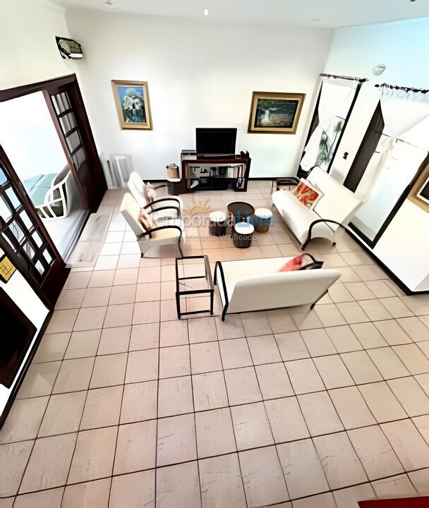 Casa para aluguel de temporada em Guarujá (Jardim Acapulco)