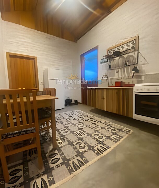 Casa para aluguel de temporada em Gonçalves (São Sebastião)
