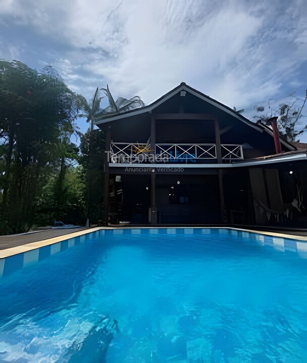Casa para aluguel de temporada em São Sebastião (Camburi)