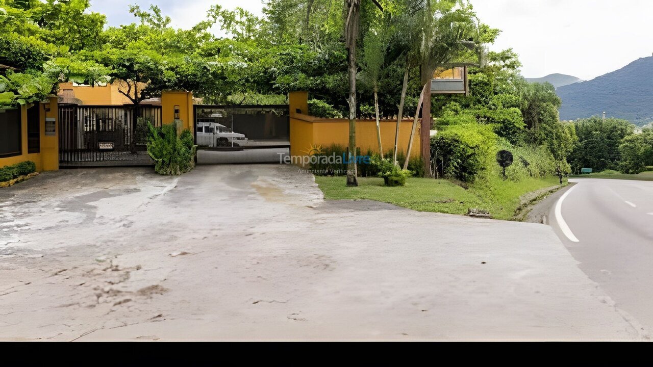 Casa para alquiler de vacaciones em São Sebastião (Boiçucanga)